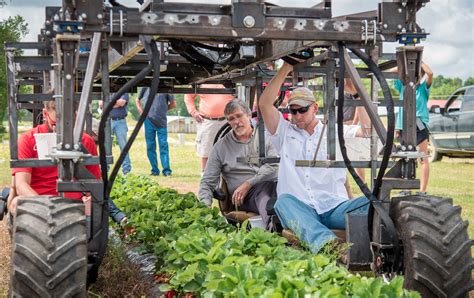 Agricultural engineering .